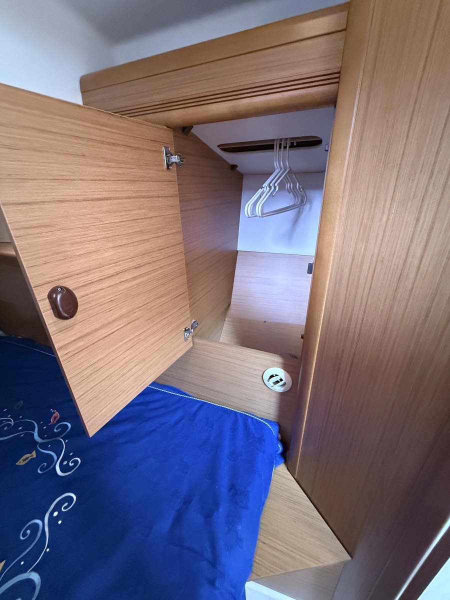 2010 Jeanneau 50 DS