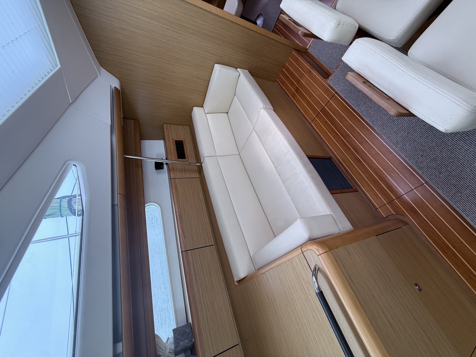 2010 Jeanneau 50 DS