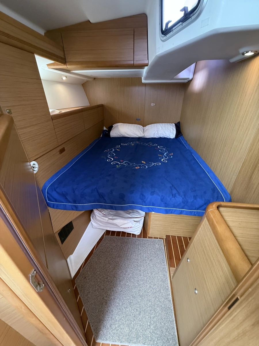 2010 Jeanneau 50 DS