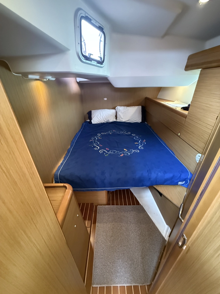2010 Jeanneau 50 DS