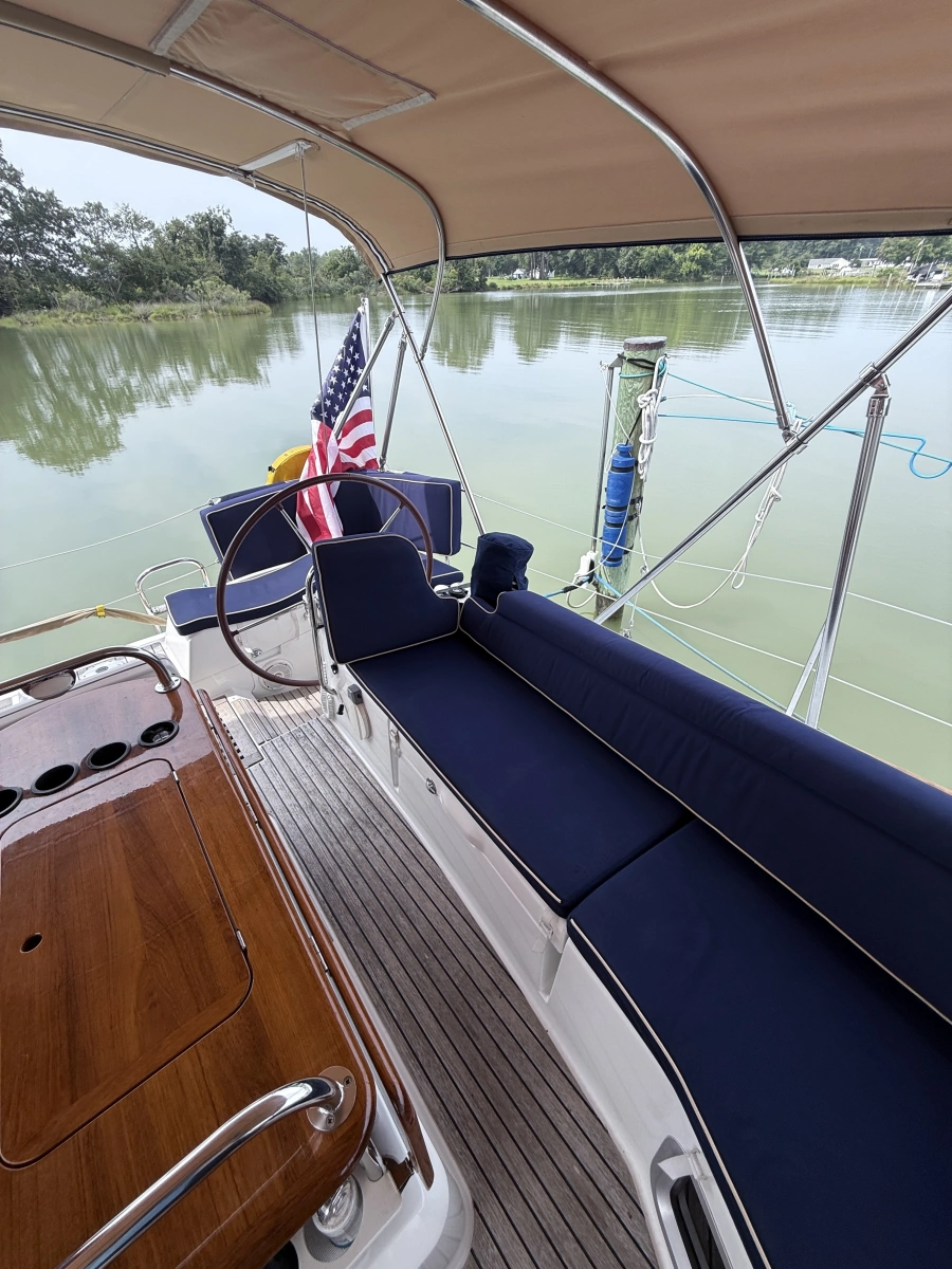 2010 Jeanneau 50 DS