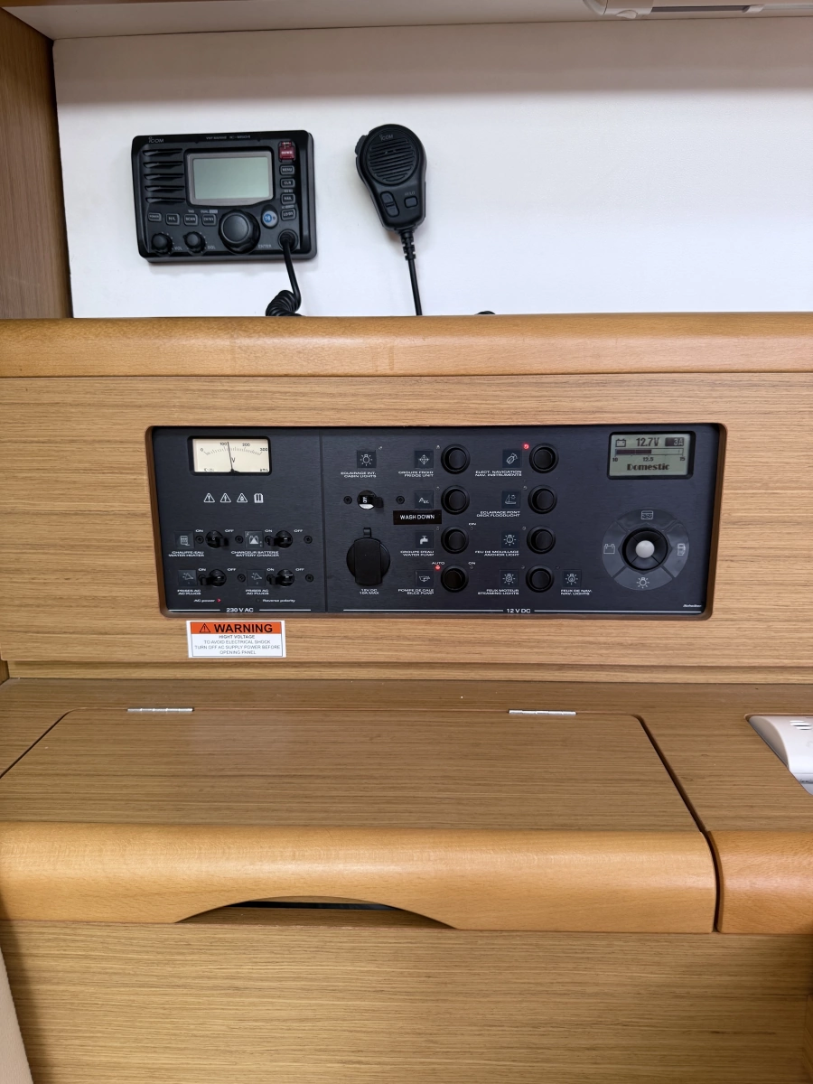 2010 Jeanneau 50 DS