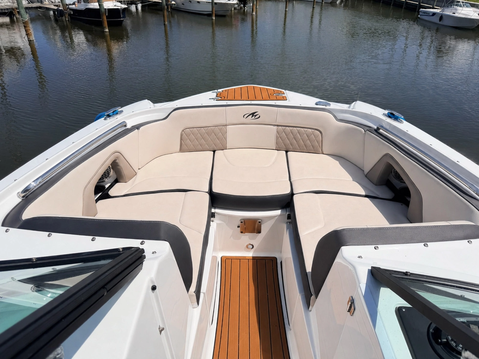 2021 Monterey M-45