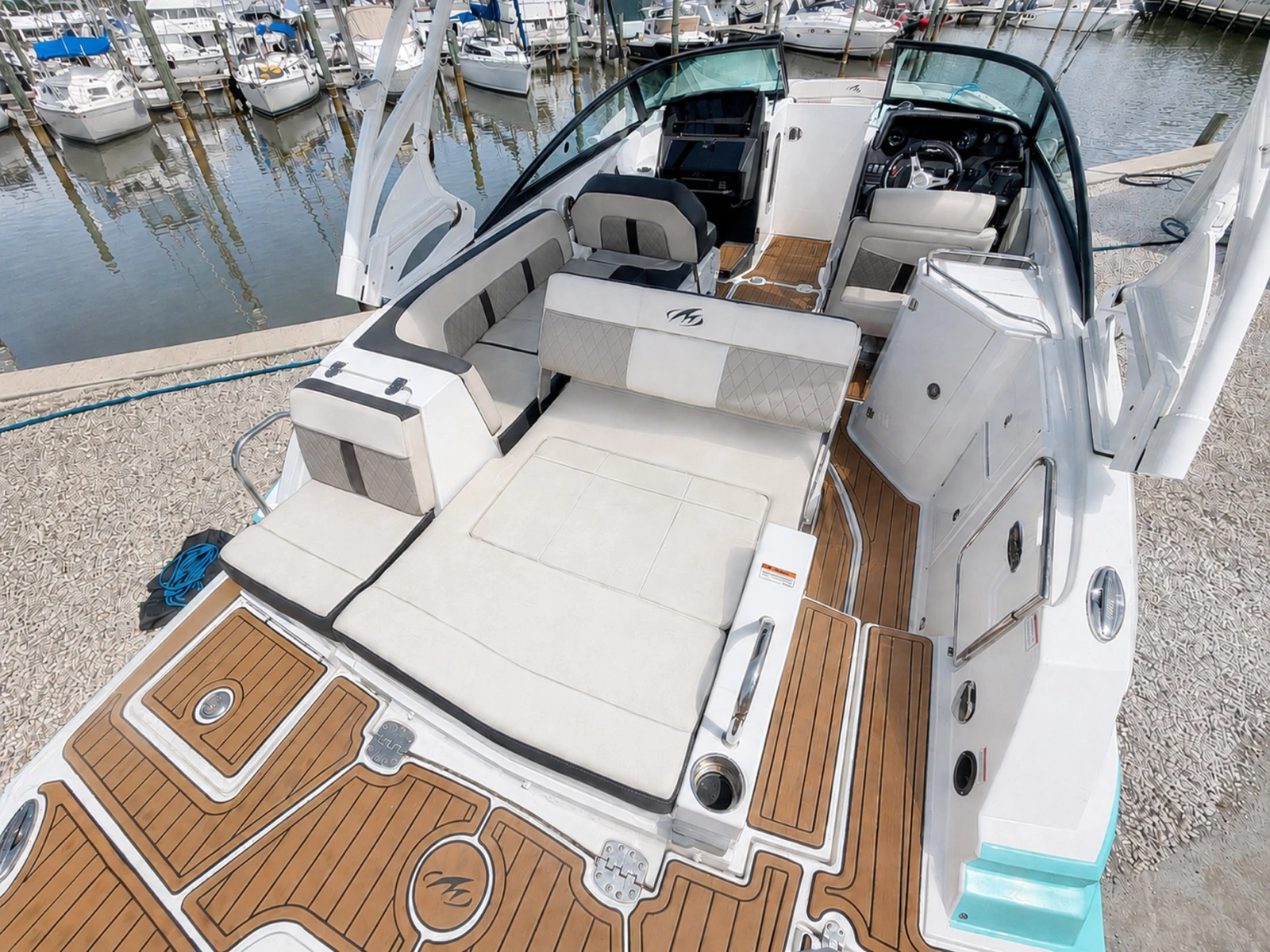2021 Monterey M-45