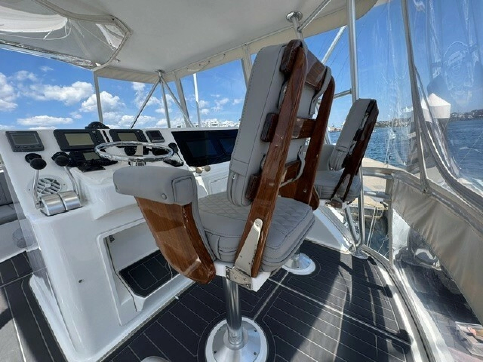 2007 Ocean Yachts 42SS