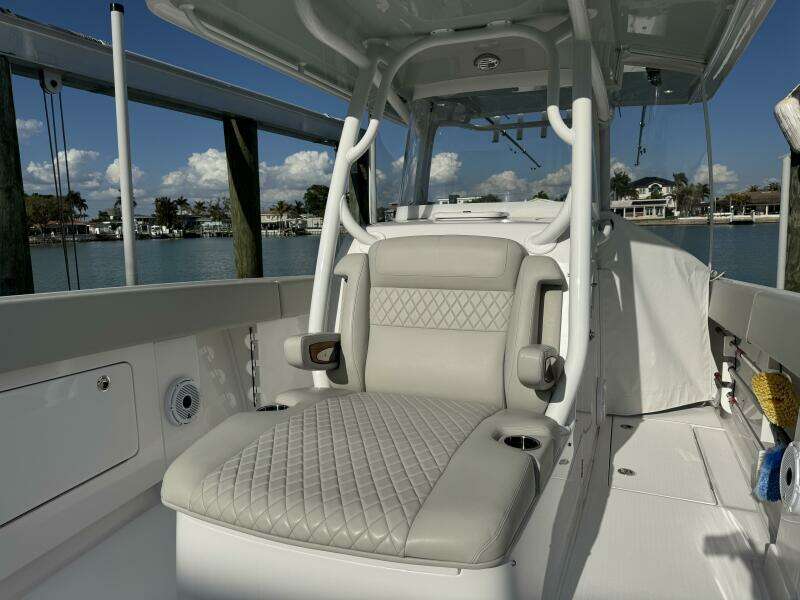 2024 Jupiter 38 HFS