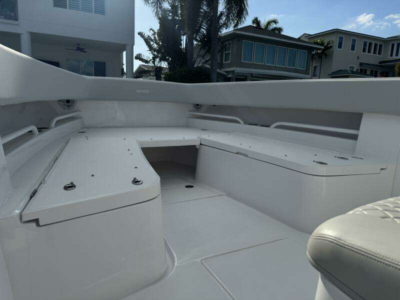 2024 Jupiter 38 HFS