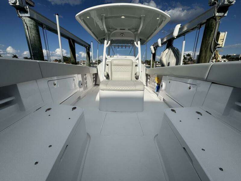2024 Jupiter 38 HFS