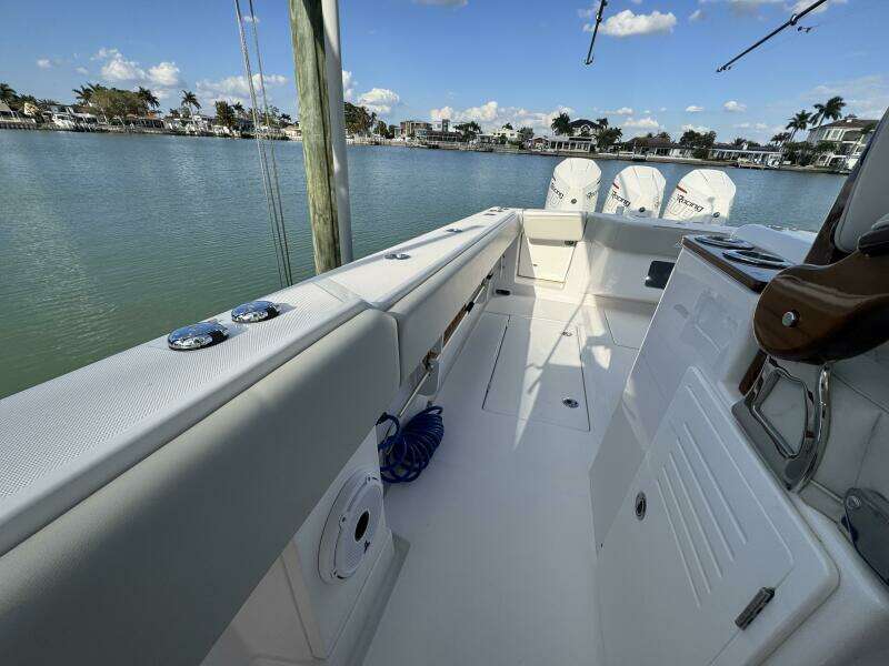 2024 Jupiter 38 HFS