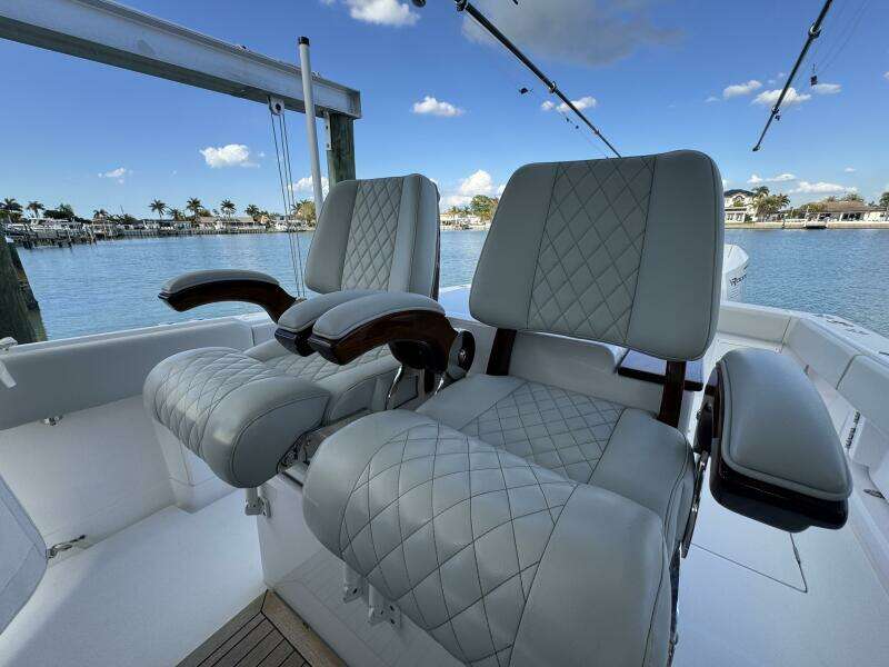 2024 Jupiter 38 HFS