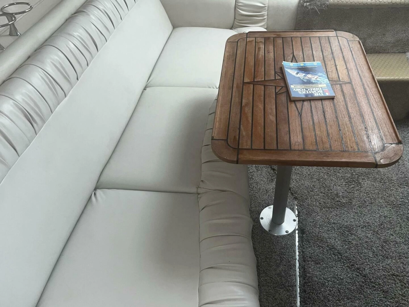 1997 Sea Ray 330 Express