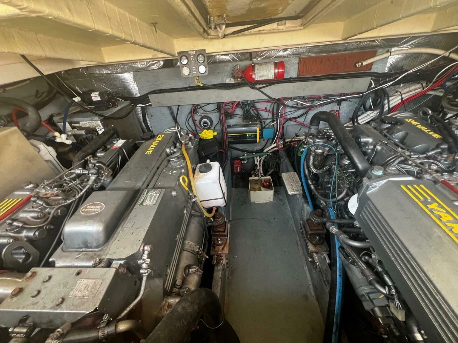 1997 Sea Ray 330 Express