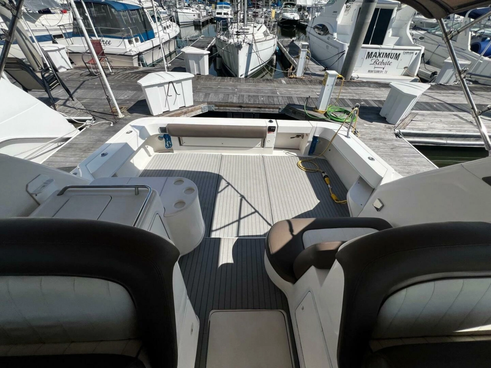 1997 Sea Ray 330 Express