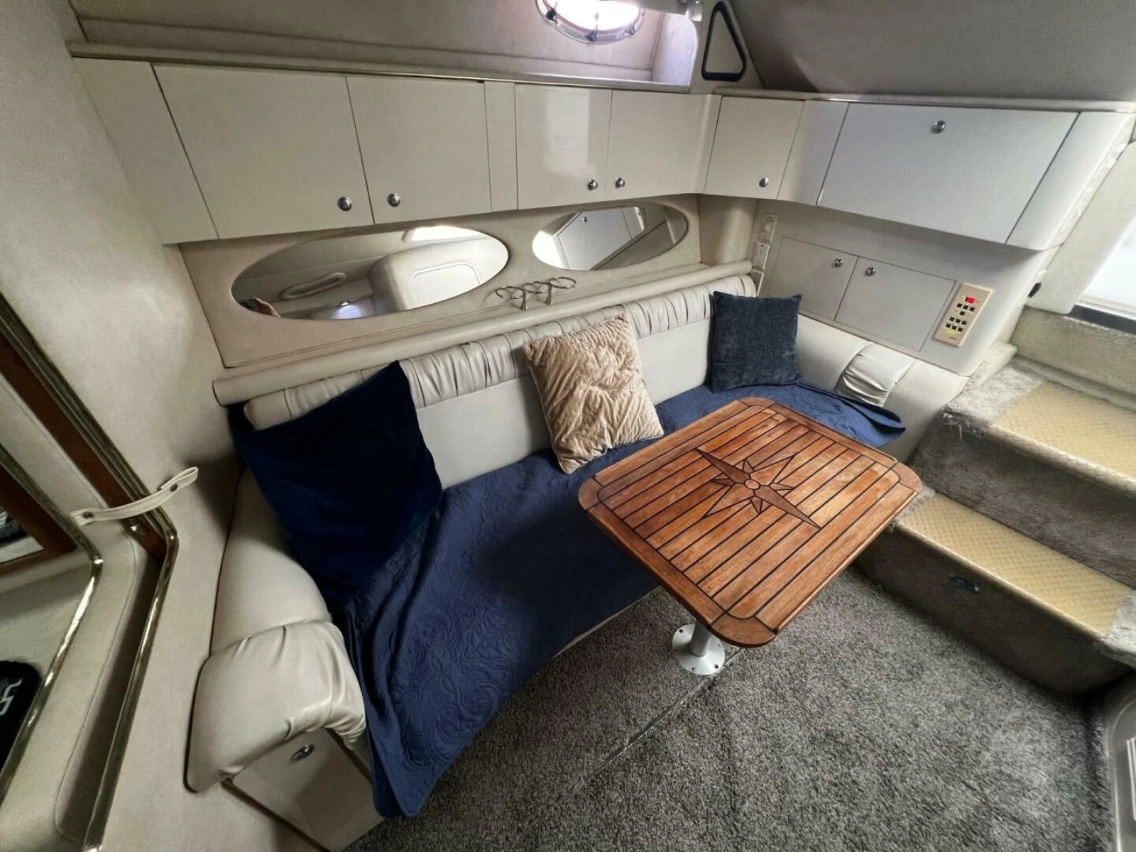 1997 Sea Ray 330 Express