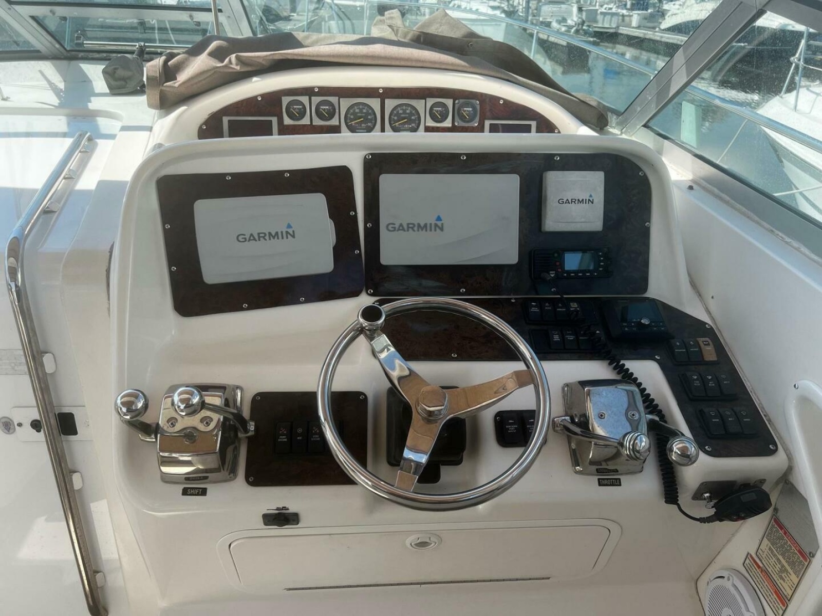 1997 Sea Ray 330 Express