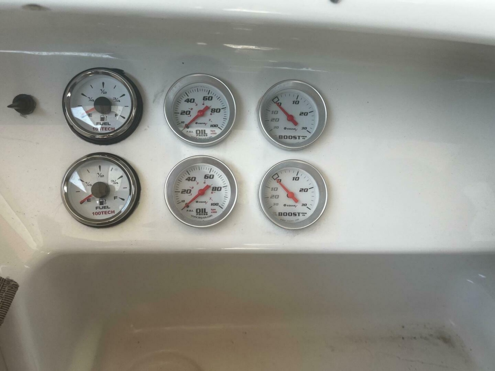 1997 Sea Ray 330 Express