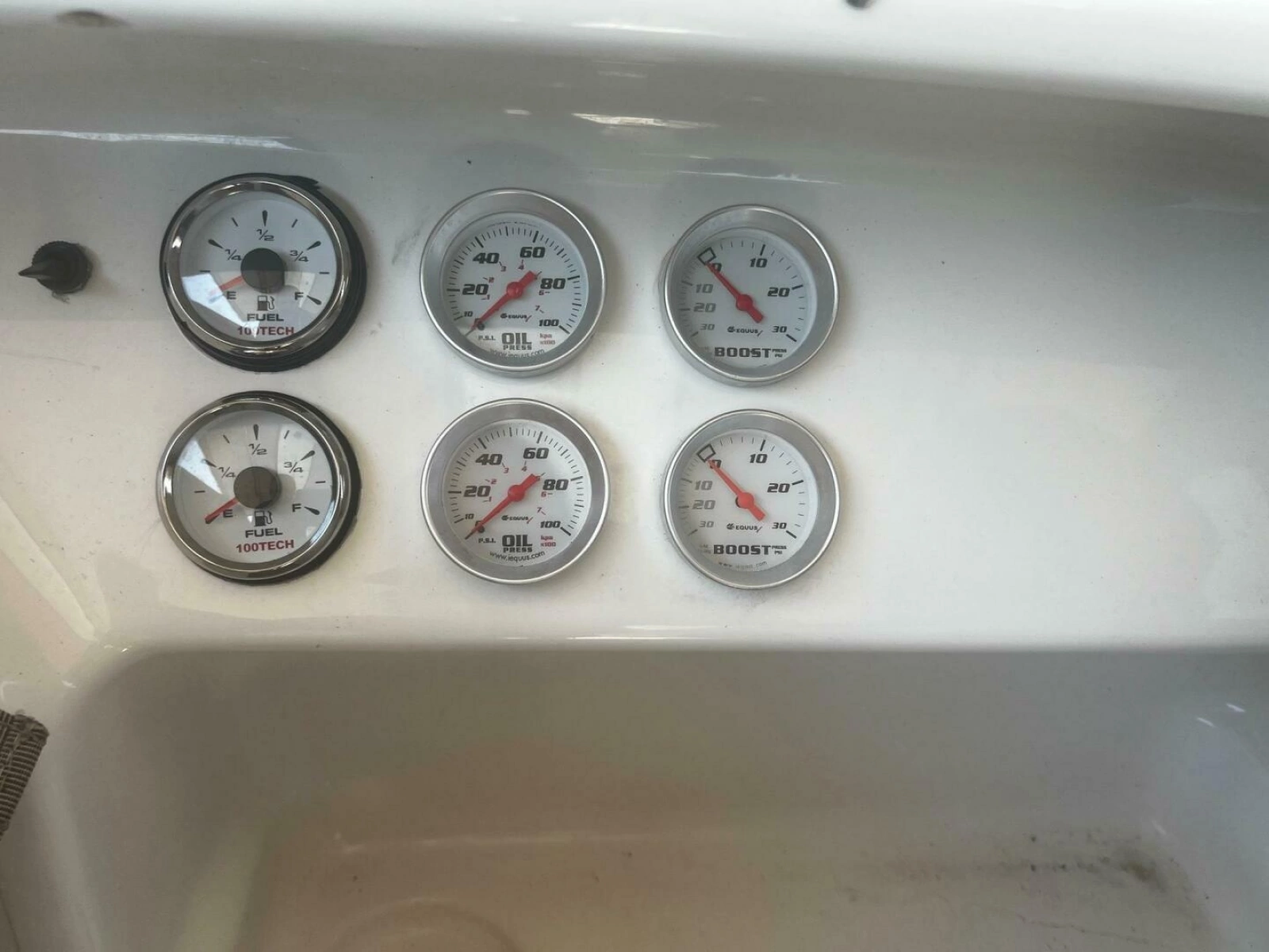 1997 Sea Ray 330 Express