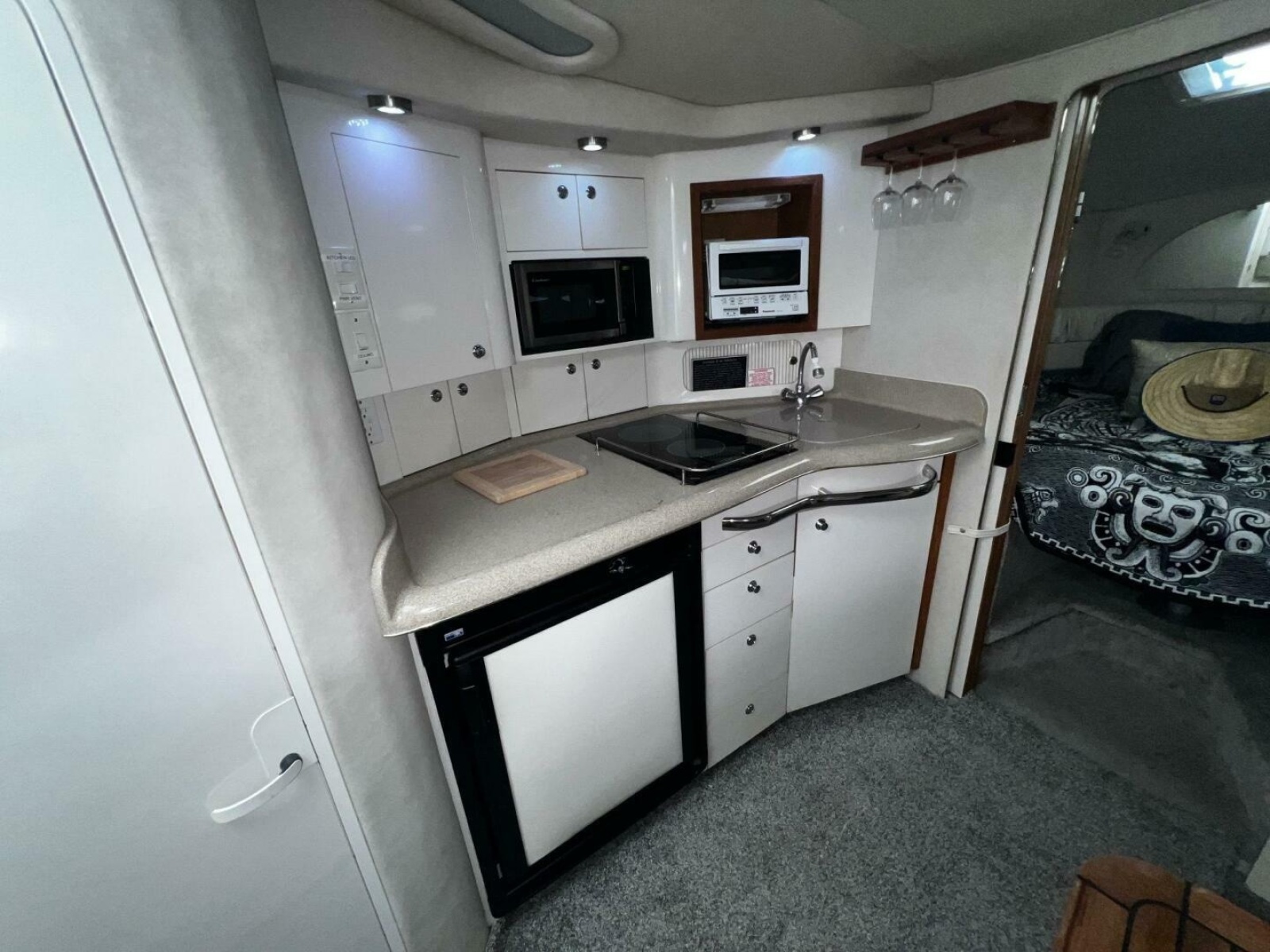 1997 Sea Ray 330 Express