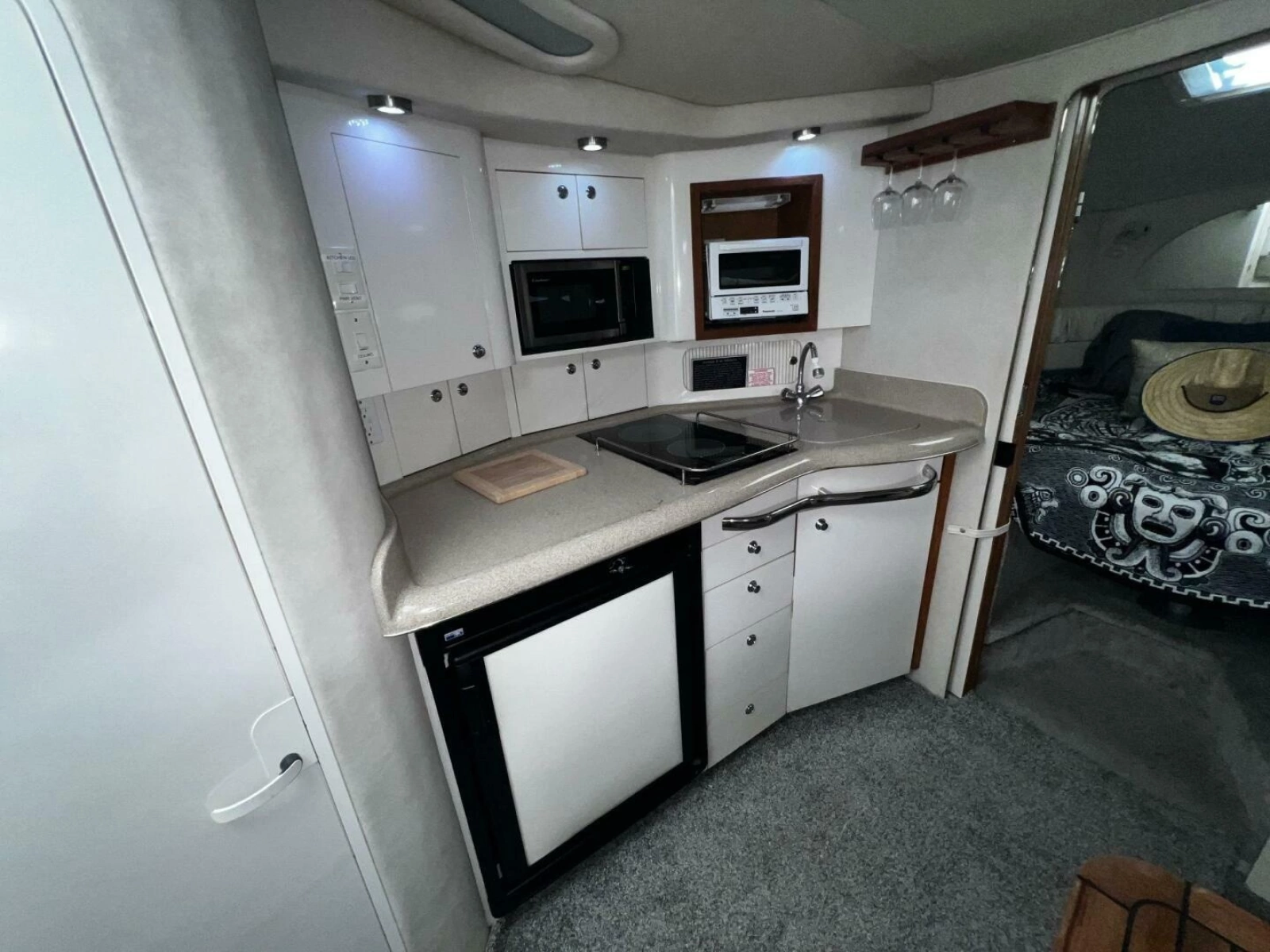 1997 Sea Ray 330 Express