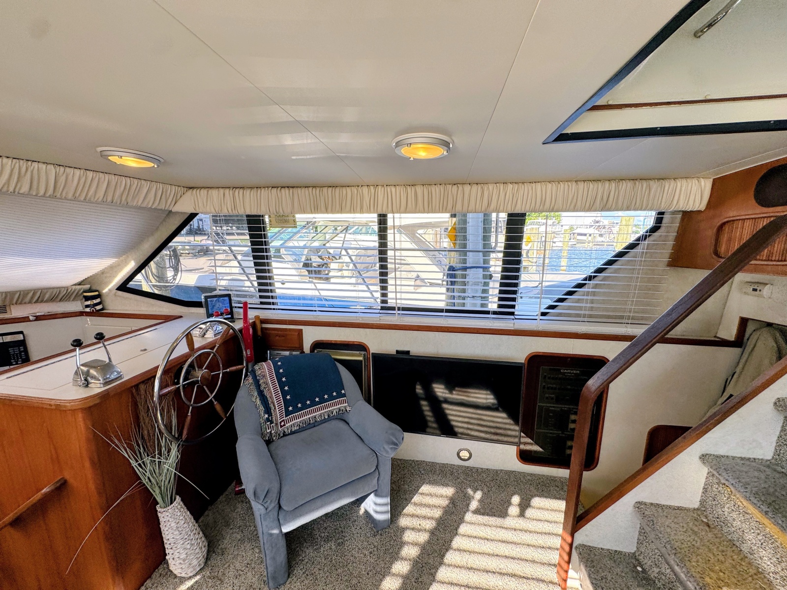1991 Carver 3608 Aft Cabin Motor Yacht