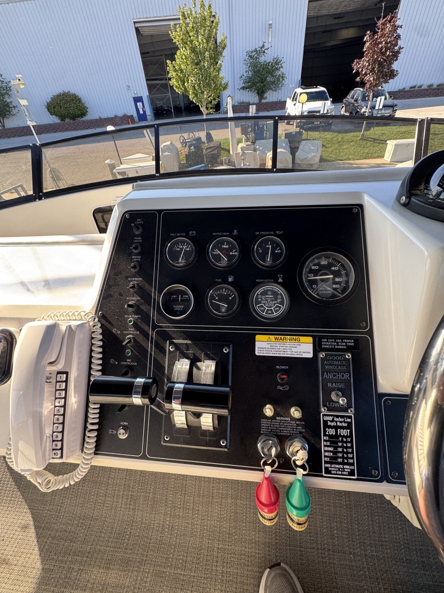 1991 Carver 3608 Aft Cabin Motor Yacht