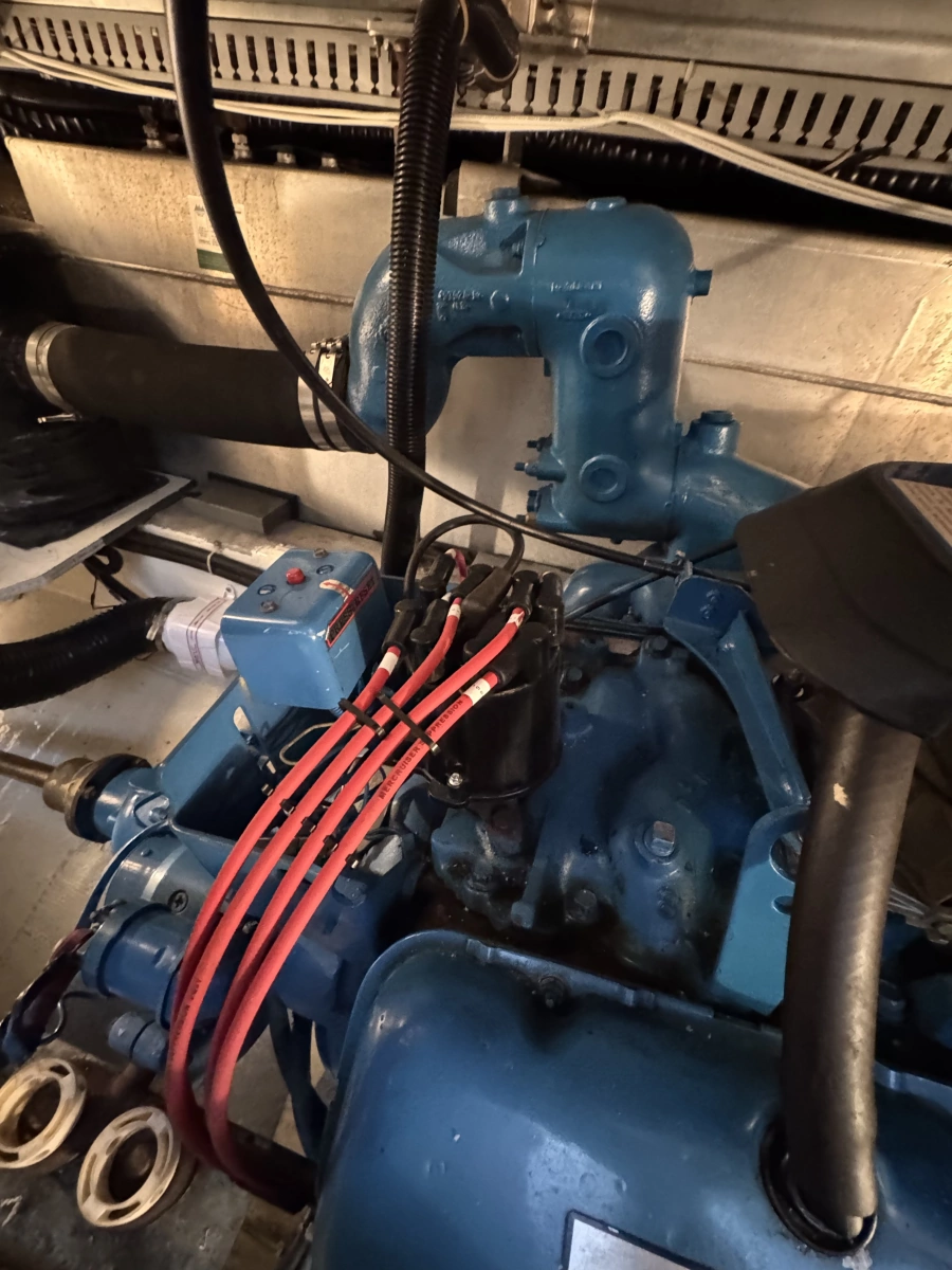 1991 Carver 3608 Aft Cabin Motor Yacht