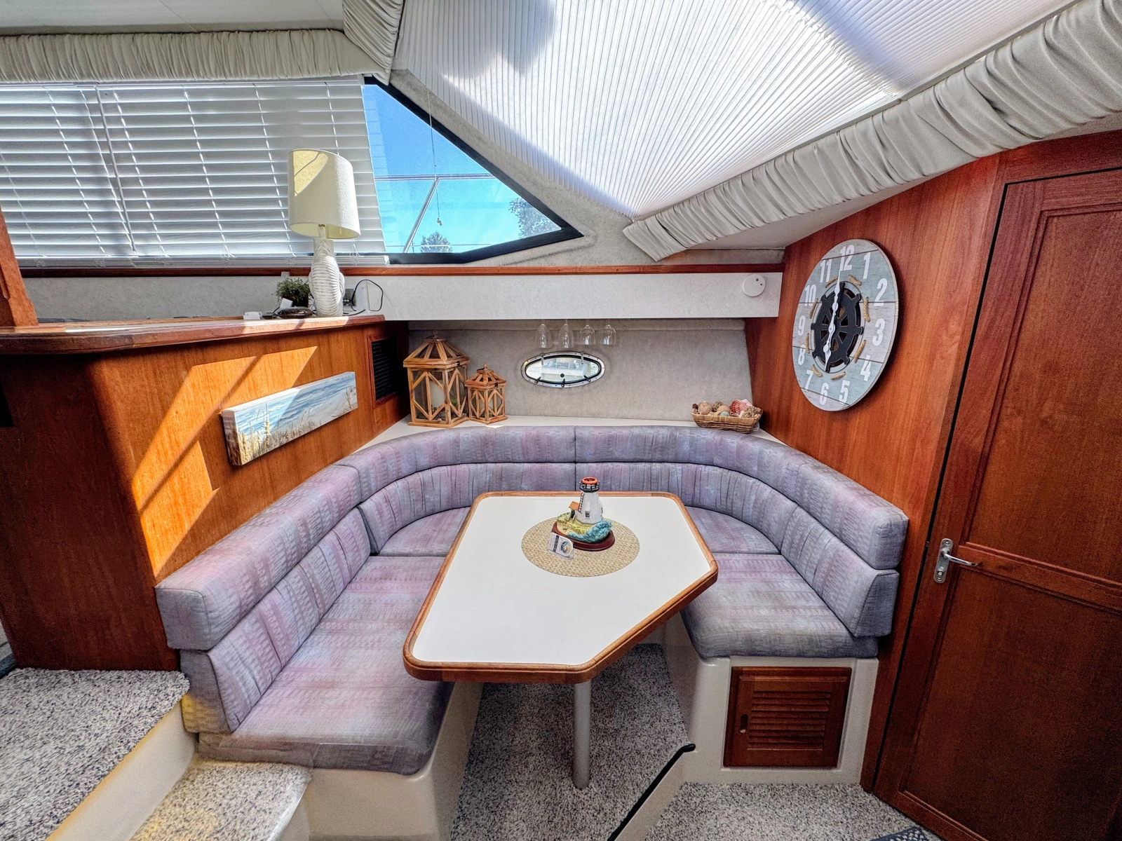 1991 Carver 3608 Aft Cabin Motor Yacht
