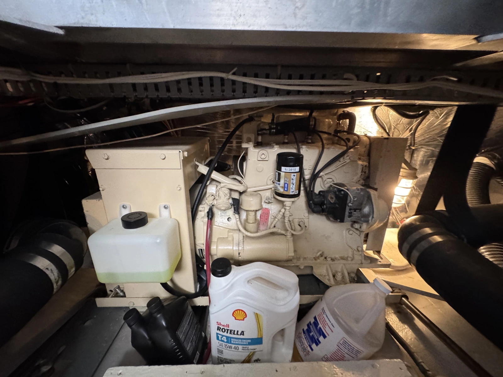 1991 Carver 3608 Aft Cabin Motor Yacht