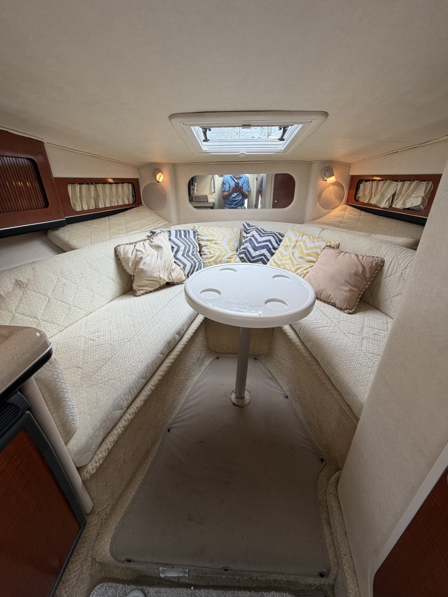 2004 Sea Ray 290 Sun Sport