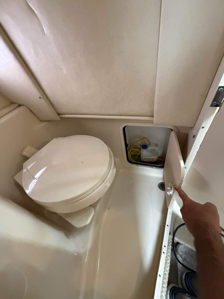 2004 Sea Ray 290 Sun Sport