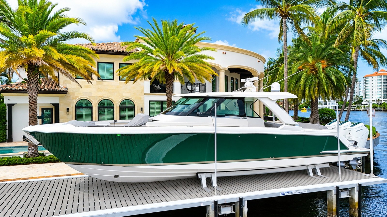 2024 Tiara Yachts 48 LS