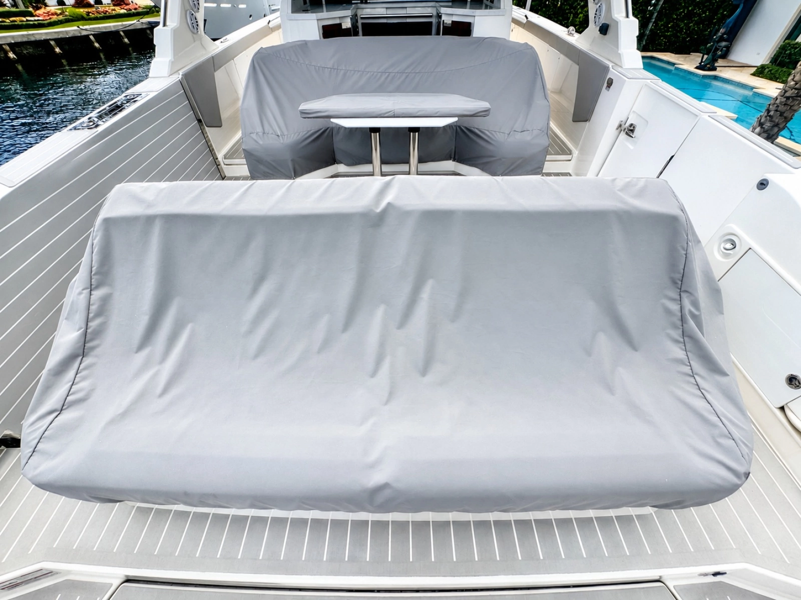 2024 Tiara Yachts 48 LS