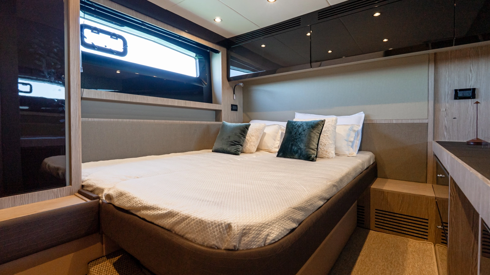 2019 Azimut Atlantis 51