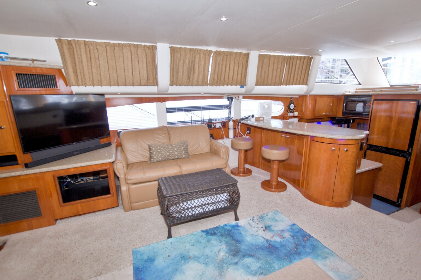 2001 Carver 466 Motor Yacht