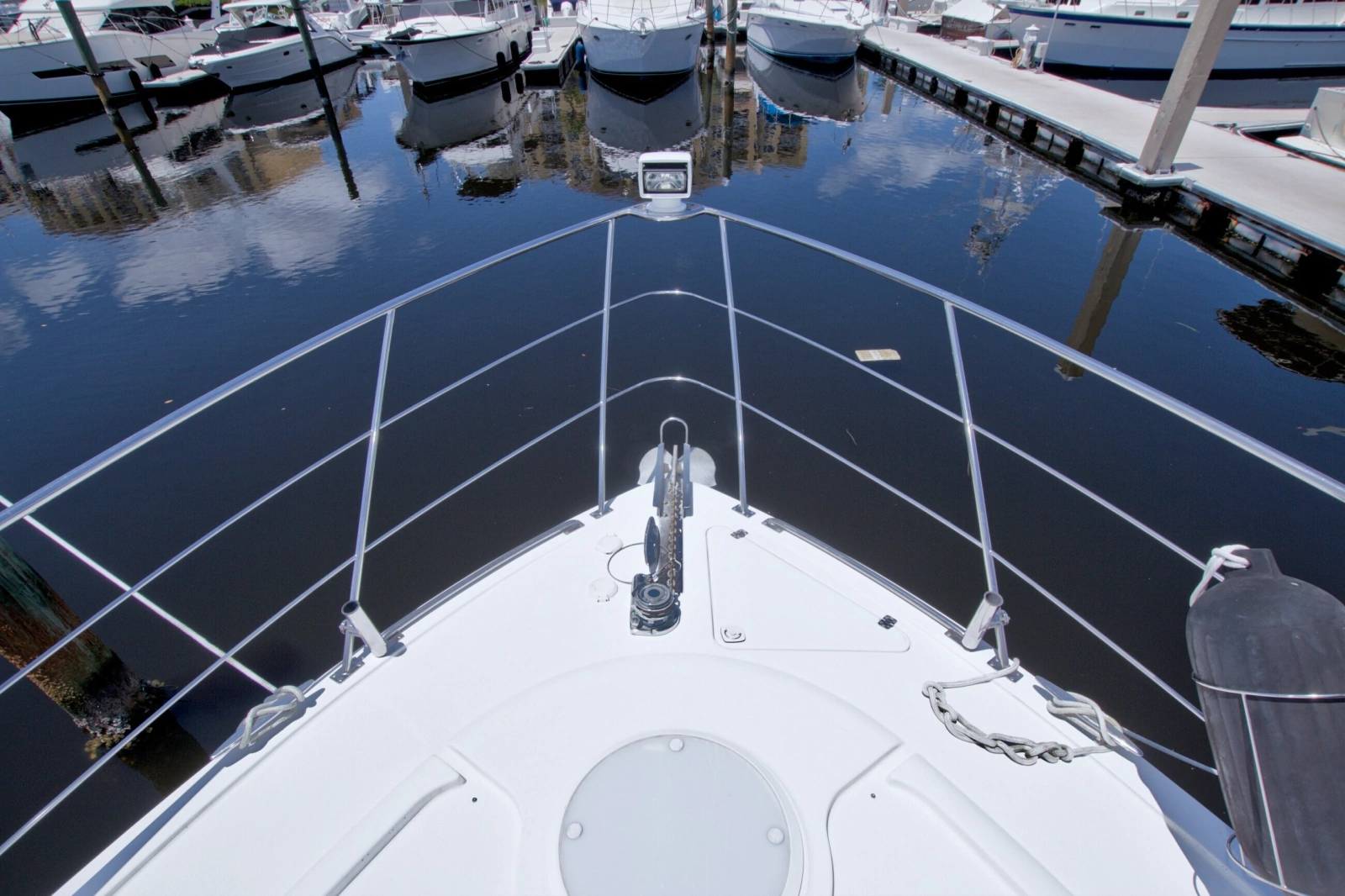 2001 Carver 466 Motor Yacht