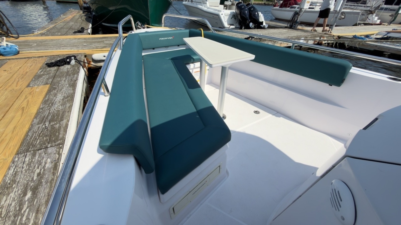 2023 Axopar 28 Cabin
