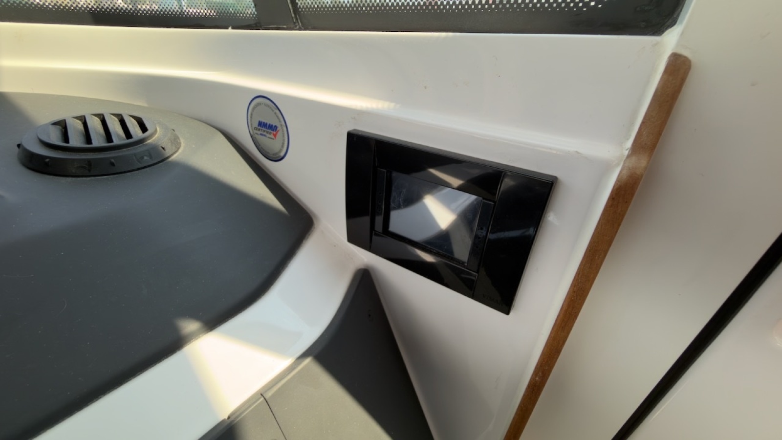 2023 Axopar 28 Cabin