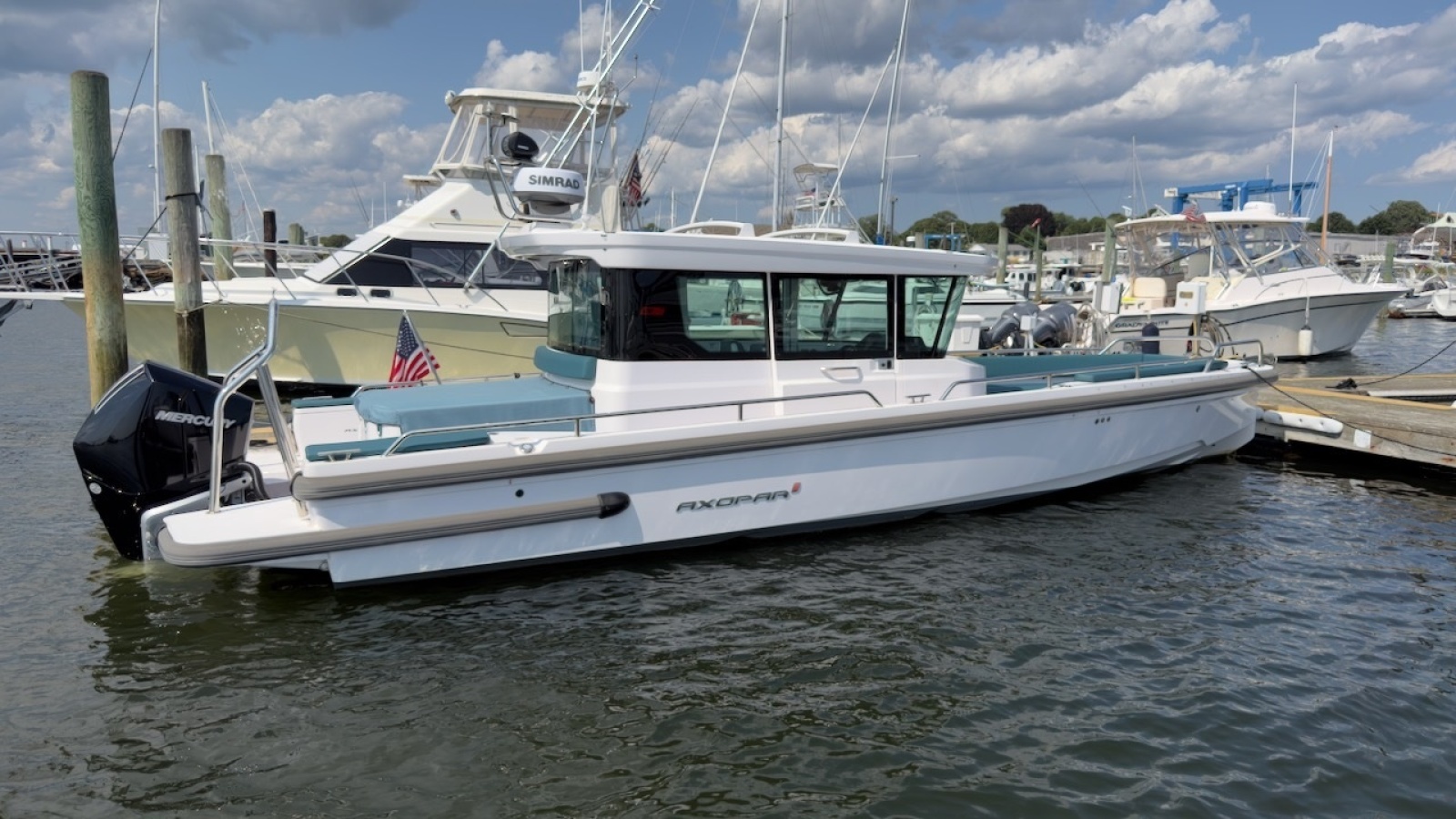 2023 Axopar 28 Cabin