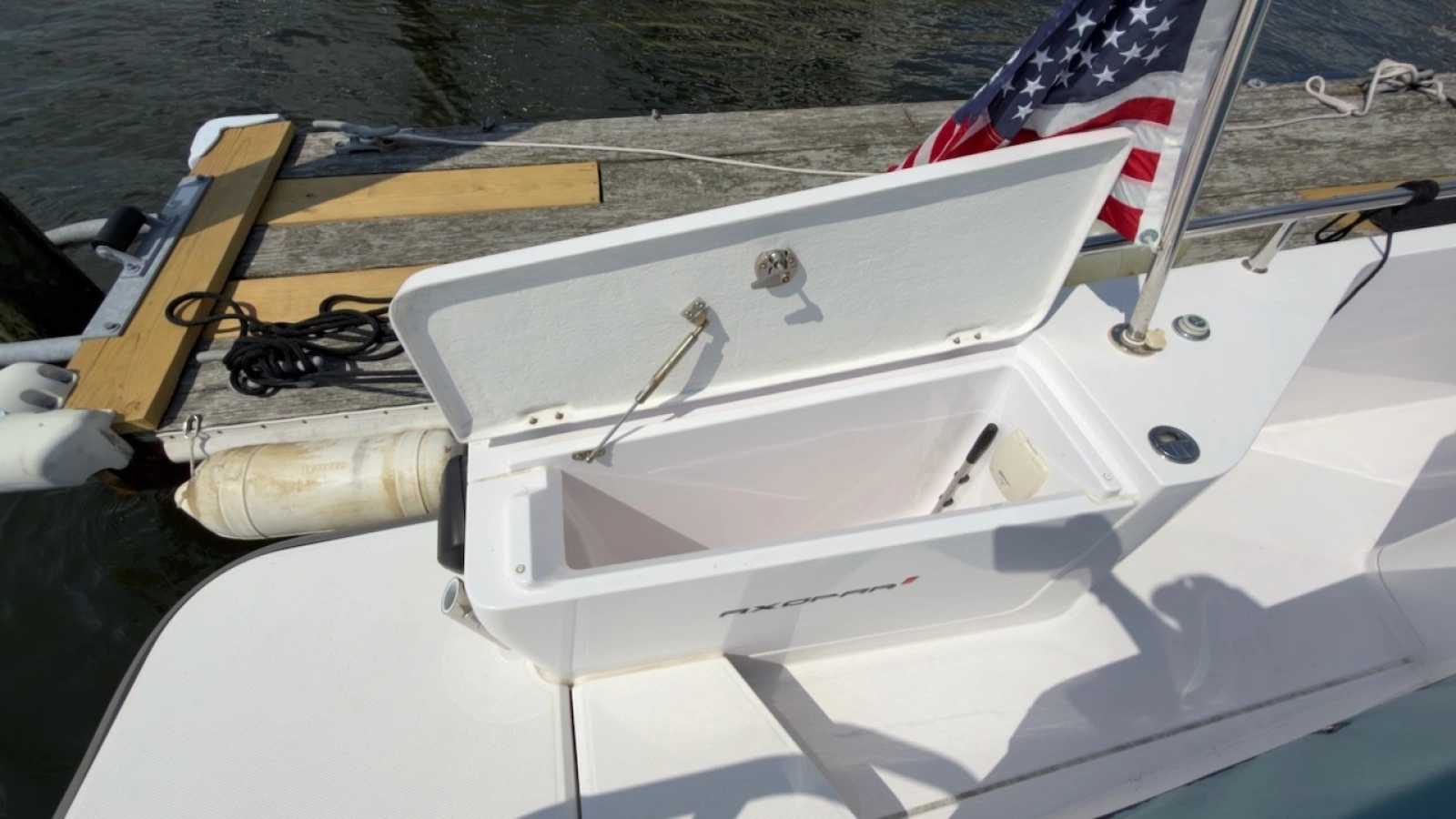 2023 Axopar 28 Cabin