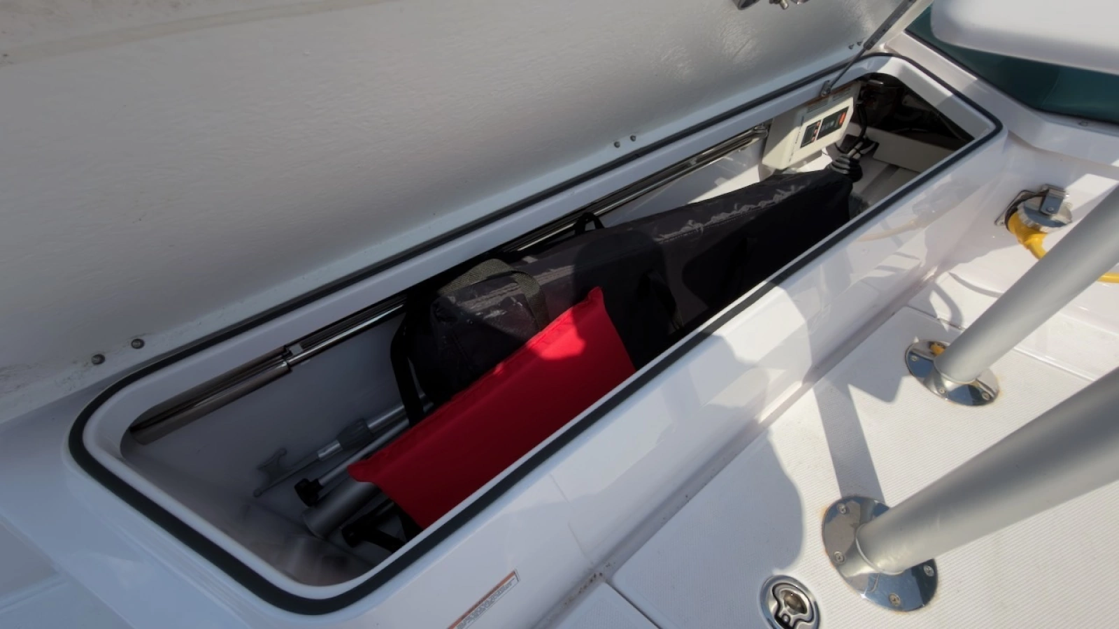 2023 Axopar 28 Cabin
