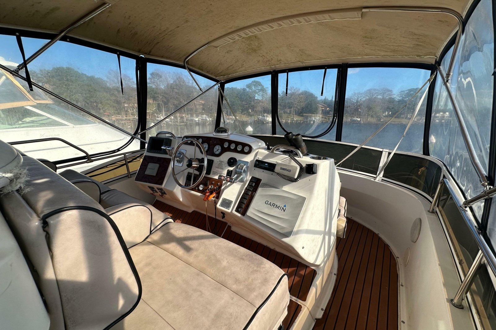 1999 Silverton 442 Cockpit Motor Yacht