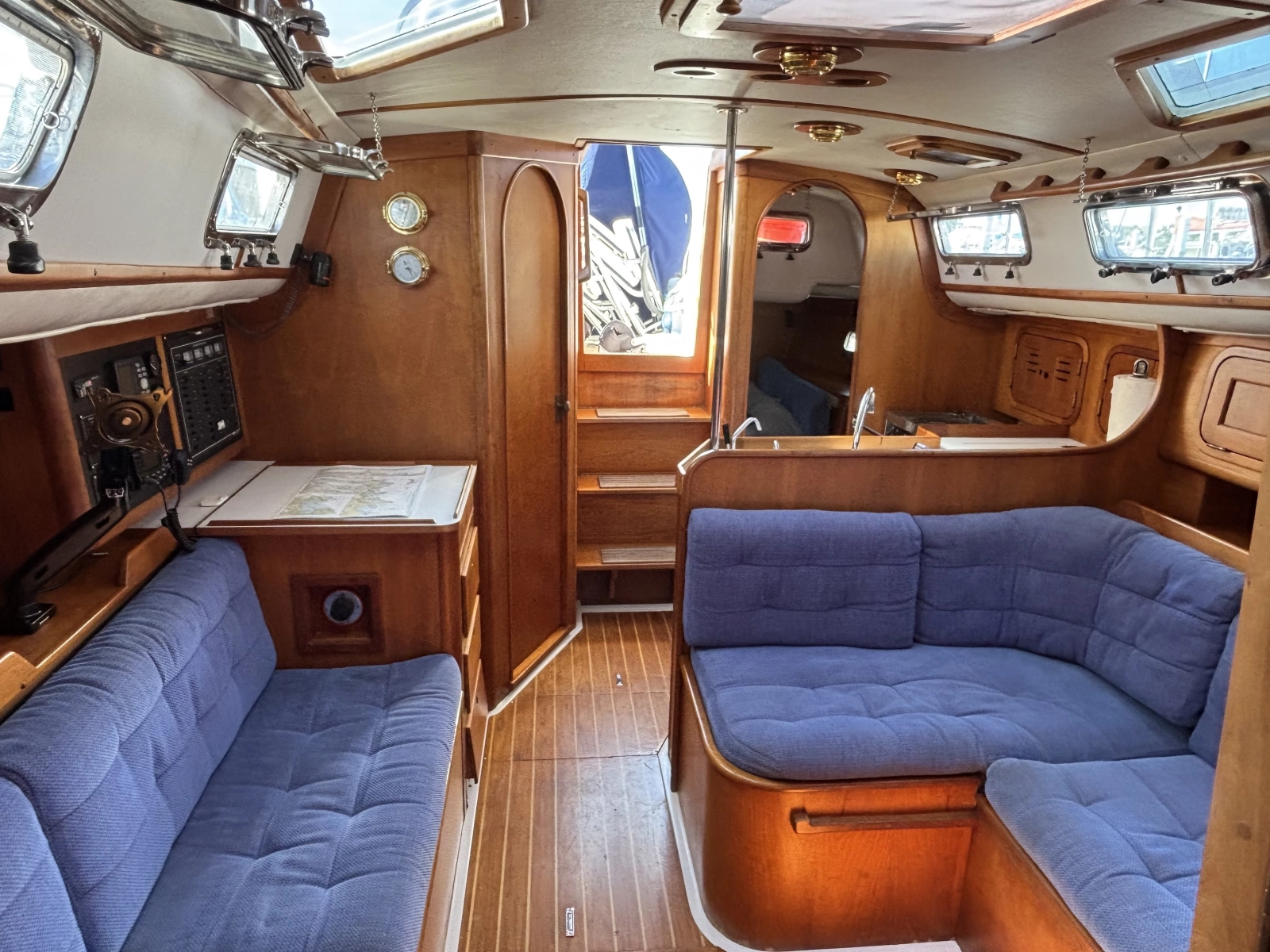 1999 Freedom 35