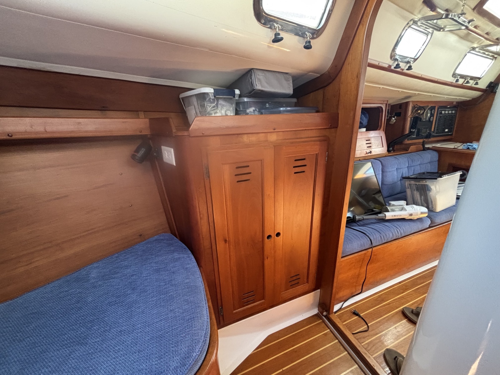 1999 Freedom 35