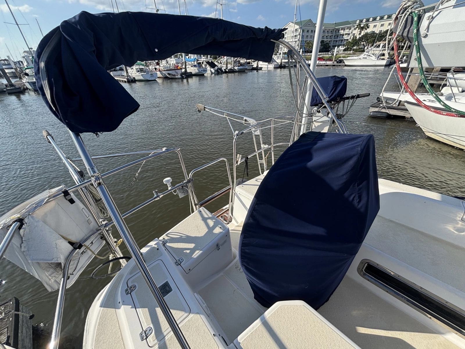 1999 Freedom 35