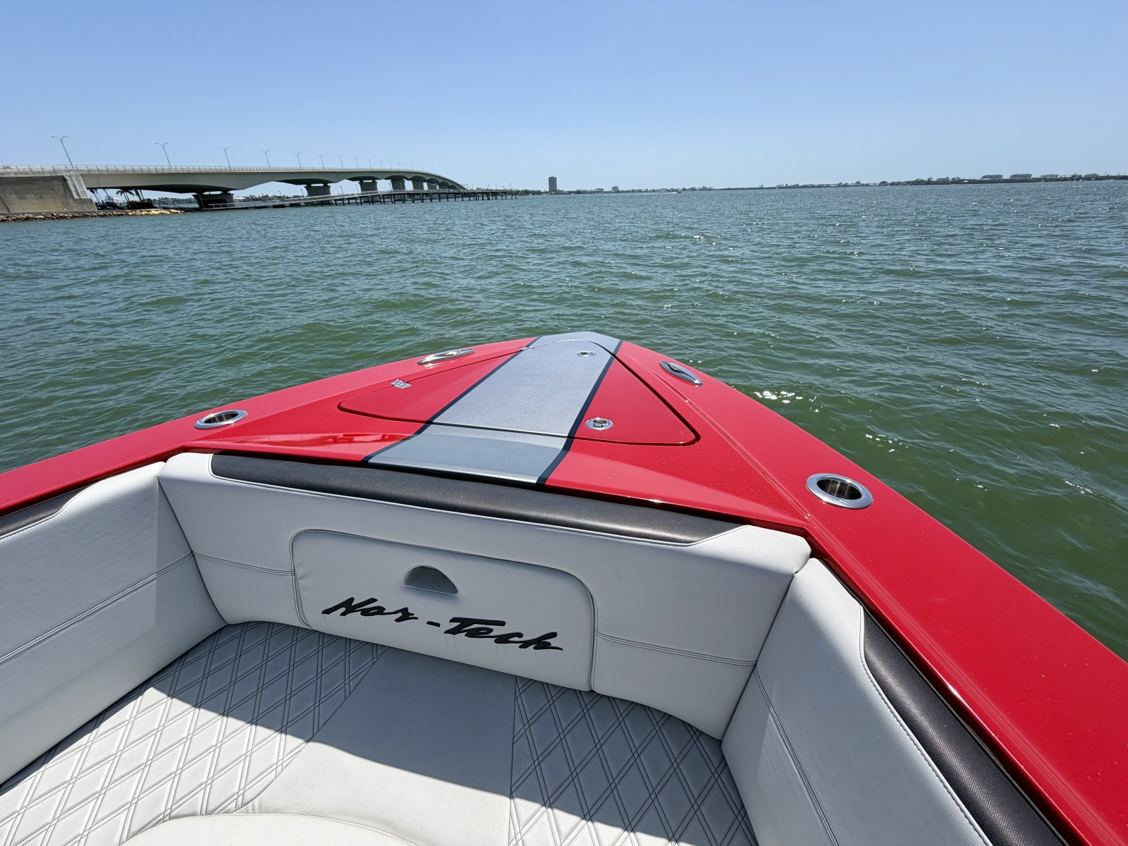 2022 Nor-Tech 390 Sport