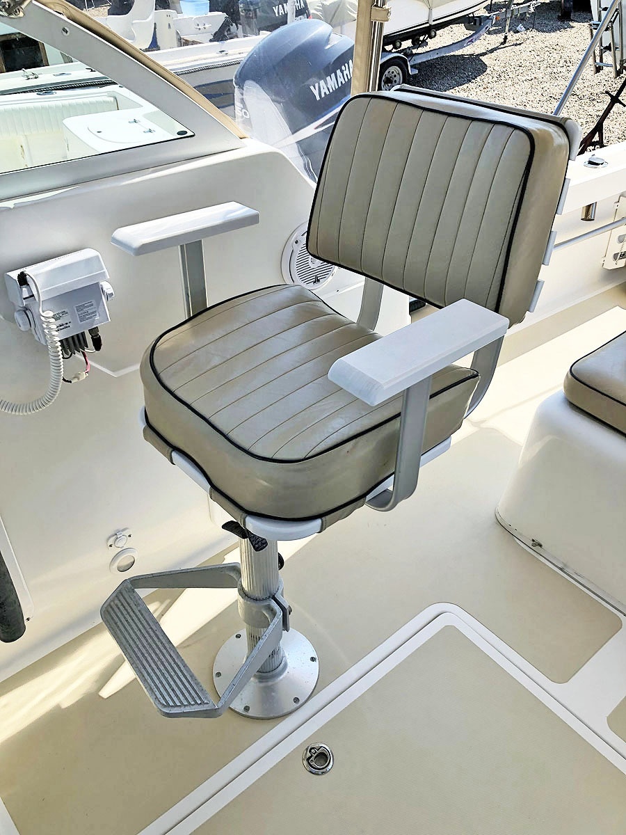 Helm Pedestal Chair