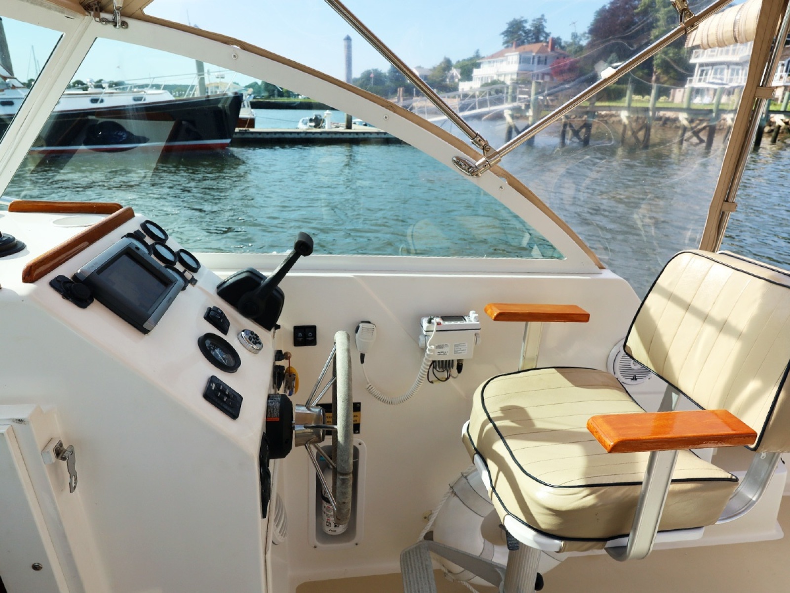 Helm Outboard