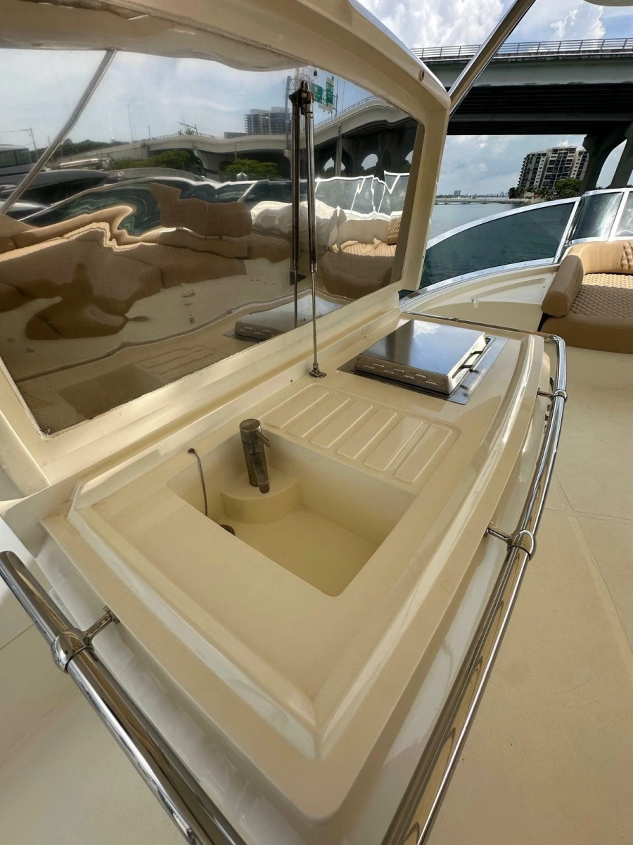 2010 Azimut 