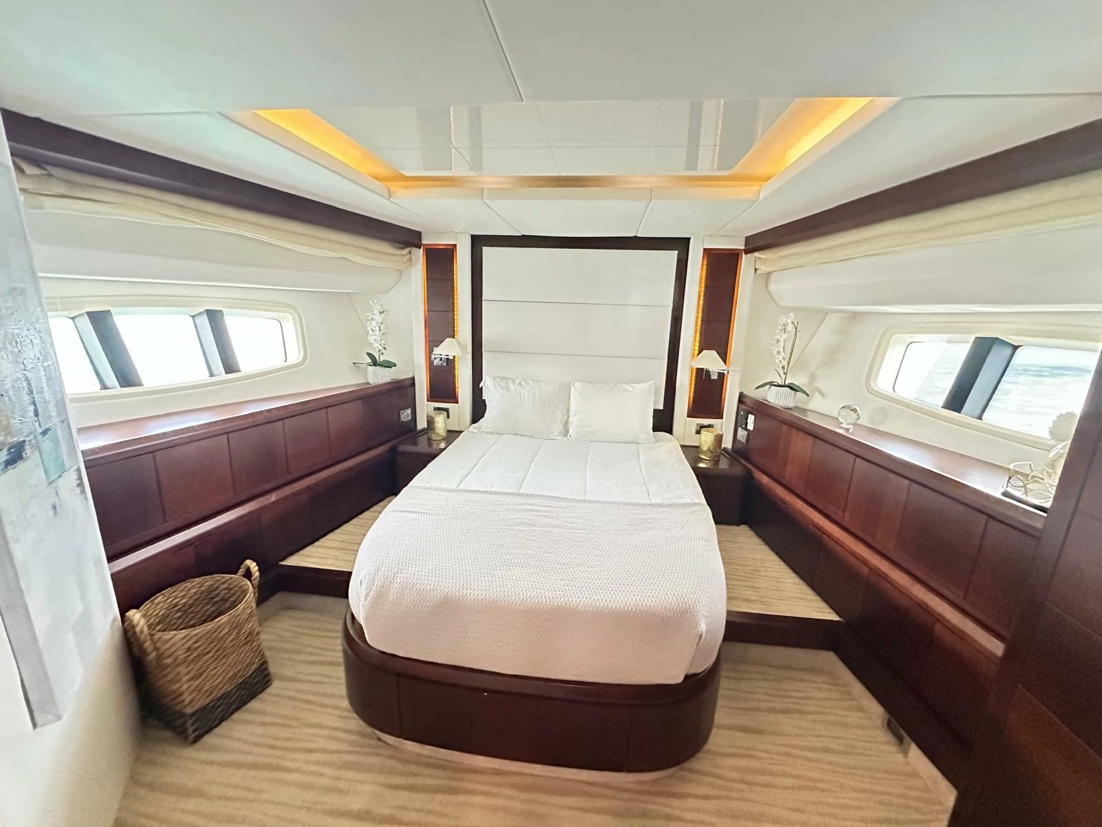 2010 Azimut 