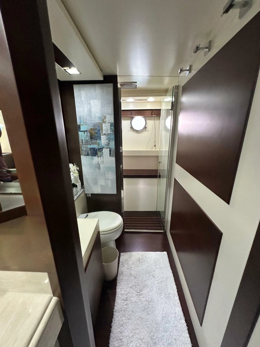 2010 Azimut 